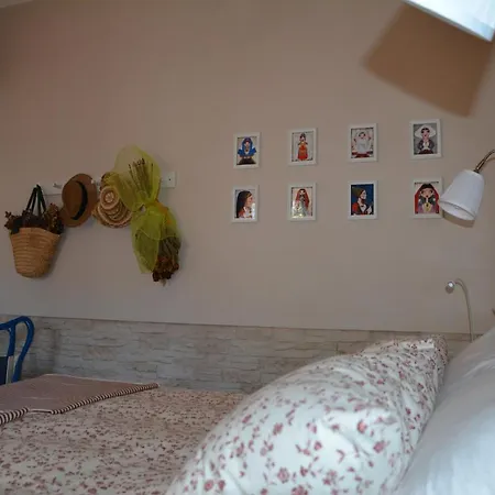 Hotel kapsułowy Domus De Carrera *