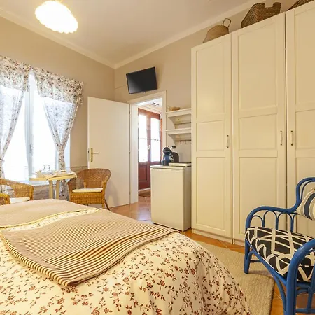 Hotel kapsułowy Domus De Carrera *