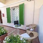 Domus De Carrera